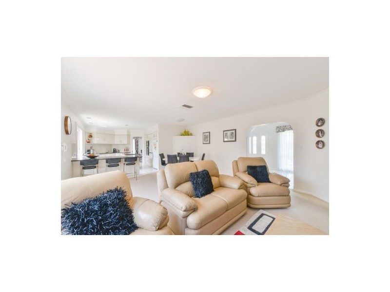 28 Caloola Street, Tamworth NSW 2340