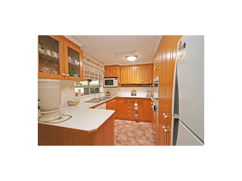 42 Chelmsford Street, Kootingal NSW 2352