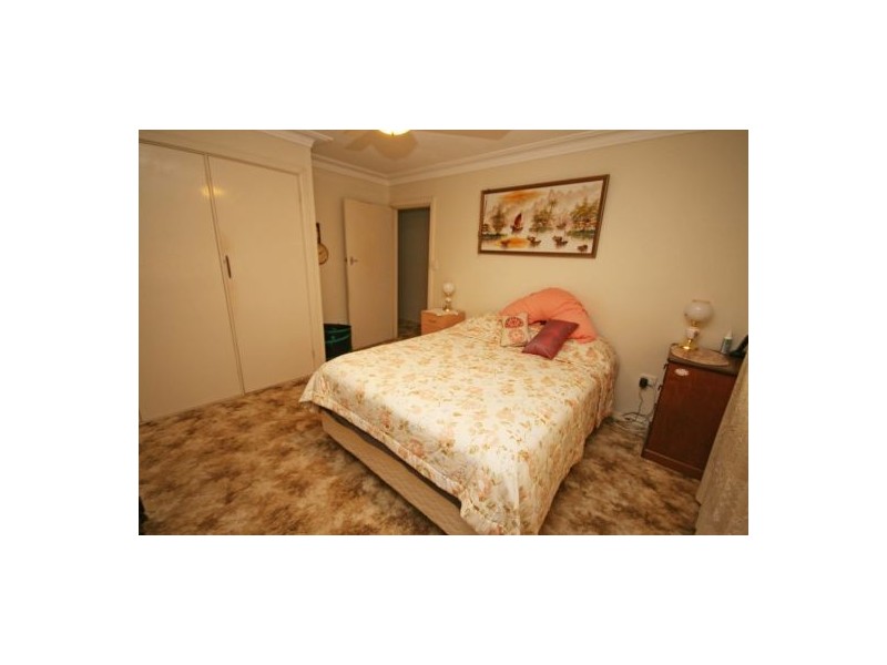 42 Chelmsford Street, Kootingal NSW 2352