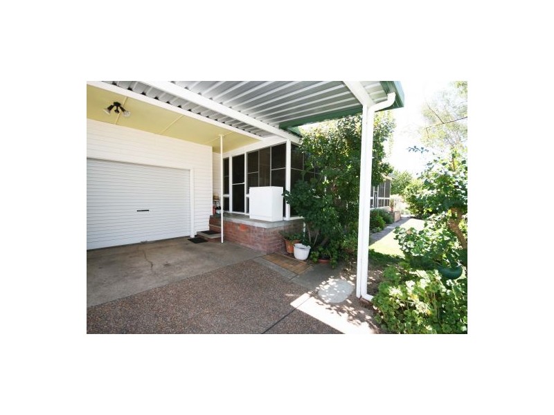 42 Chelmsford Street, Kootingal NSW 2352