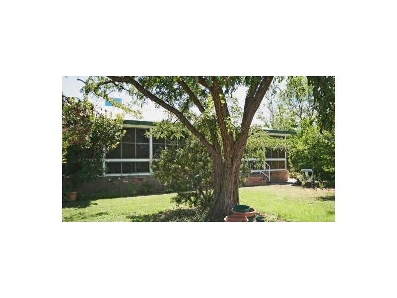 42 Chelmsford Street, Kootingal NSW 2352