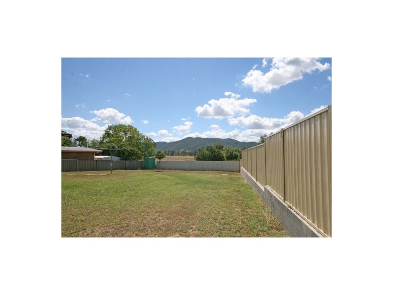 44 Harrier Parade, Tamworth NSW 2340