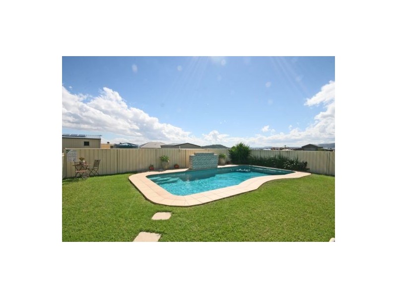 13 Whiporie Close, Tamworth NSW 2340