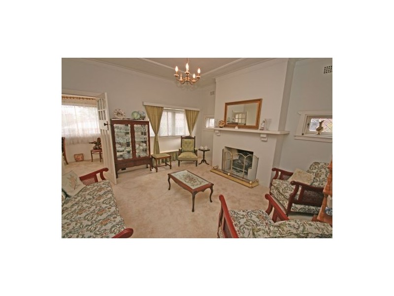 42 Dowell Avenue, Tamworth NSW 2340