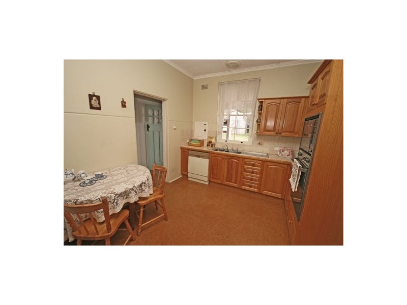 42 Dowell Avenue, Tamworth NSW 2340