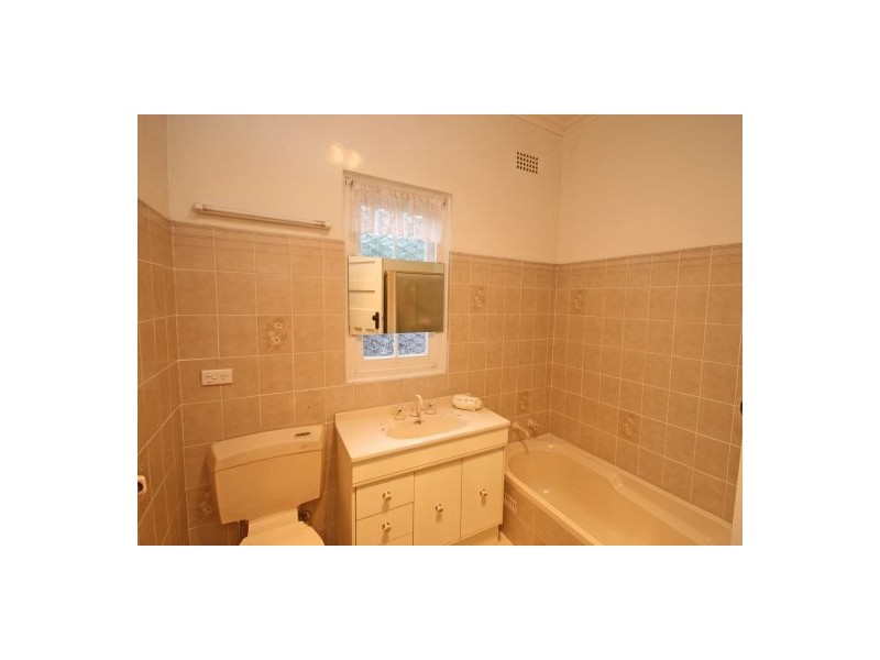 42 Dowell Avenue, Tamworth NSW 2340