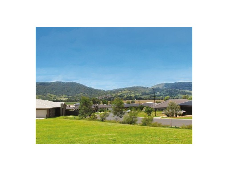 14 Currawong Drive, Tamworth NSW 2340