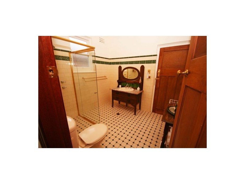 83 Upper Street, Tamworth NSW 2340