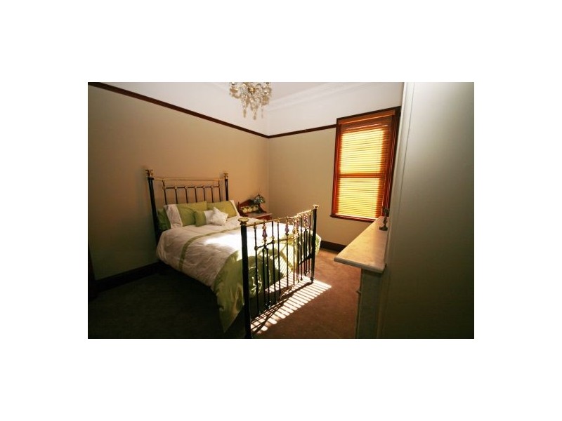 83 Upper Street, Tamworth NSW 2340