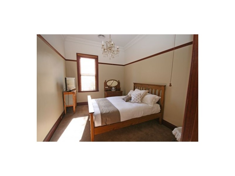 83 Upper Street, Tamworth NSW 2340