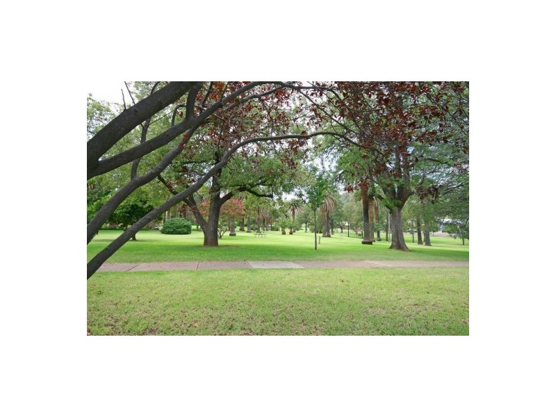 83 Upper Street, Tamworth NSW 2340