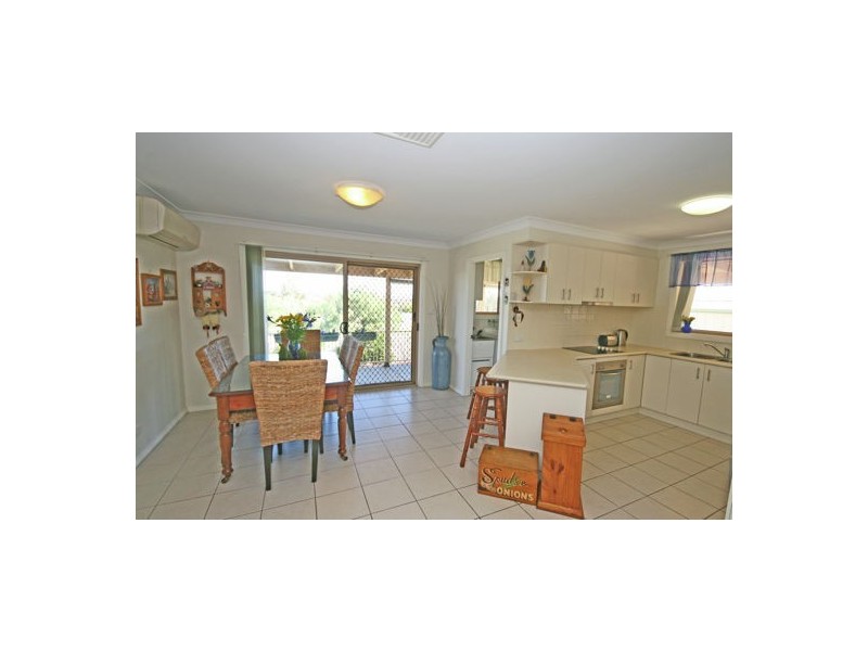 12 Woodside Road, East Tamworth NSW 2340