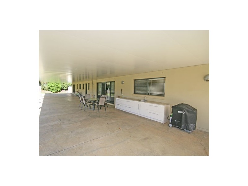 6 Benarkin Dr, Tamworth NSW 2340