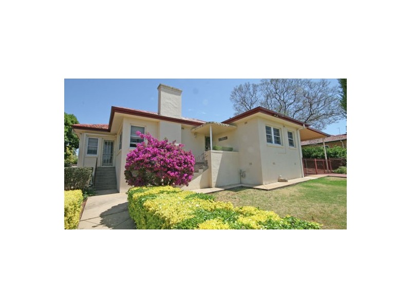 23 Kent Street, Tamworth NSW 2340