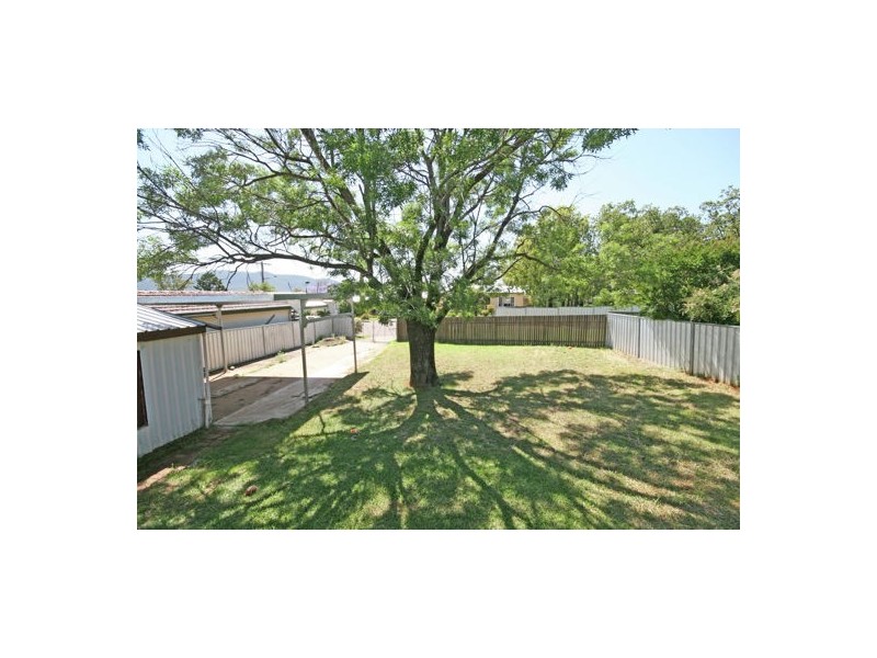 25 David Street, Tamworth NSW 2340