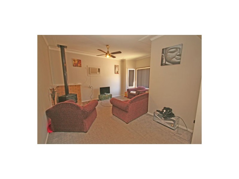 32 Robert Street, Tamworth NSW 2340