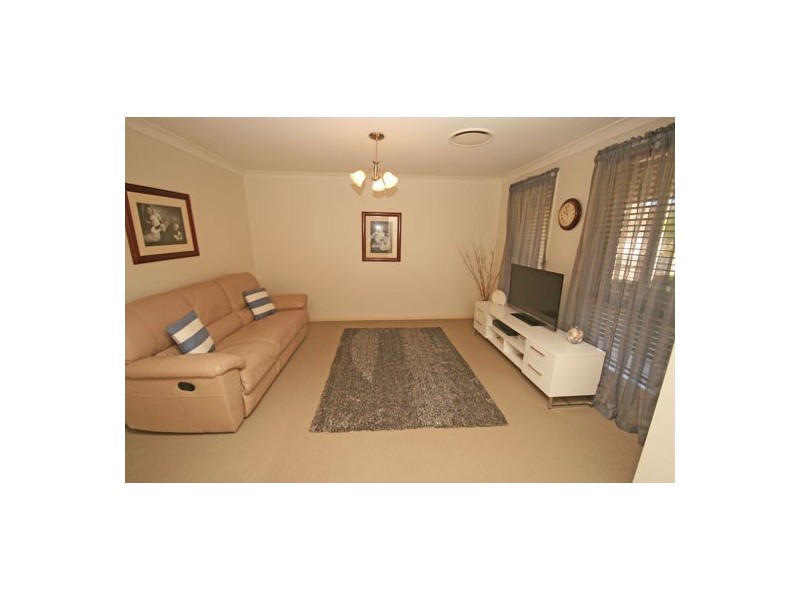 12 Hibiscus Way, Tamworth NSW 2340