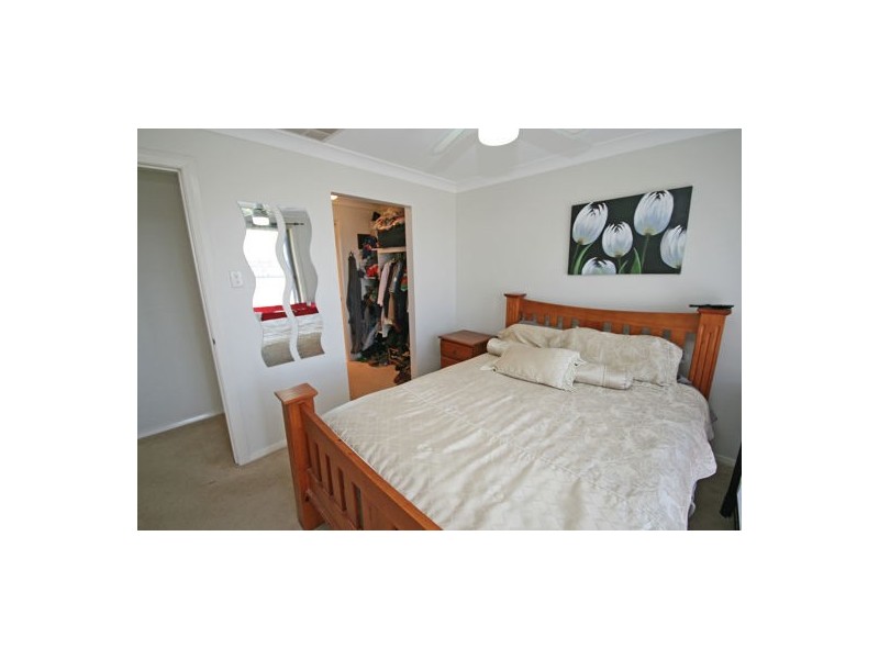 16 Tasman Place, Tamworth NSW 2340
