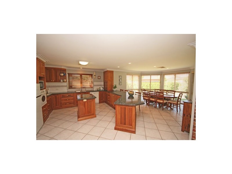 24 Karradji Court, Tamworth NSW 2340