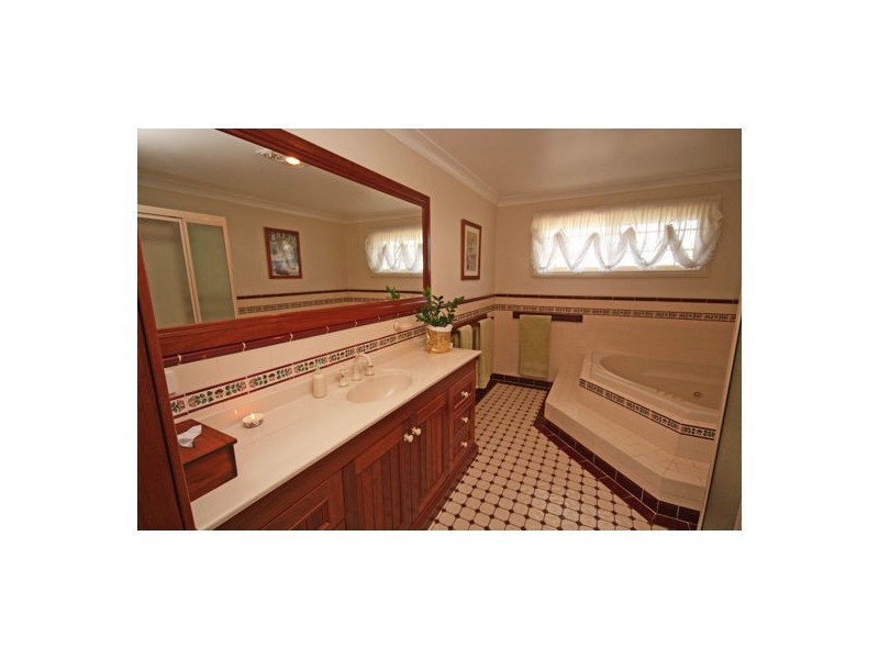 24 Karradji Court, Tamworth NSW 2340