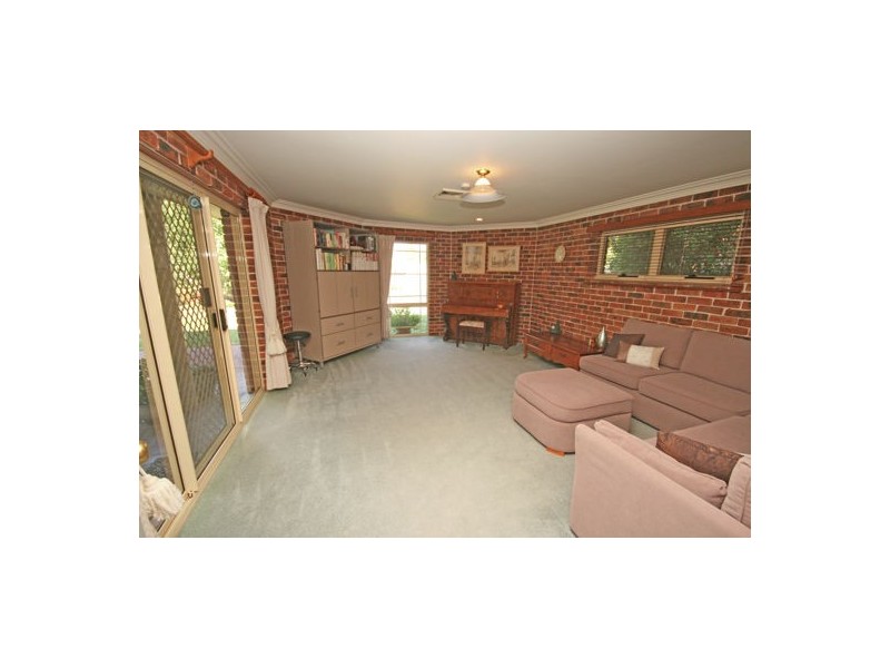 24 Karradji Court, Tamworth NSW 2340