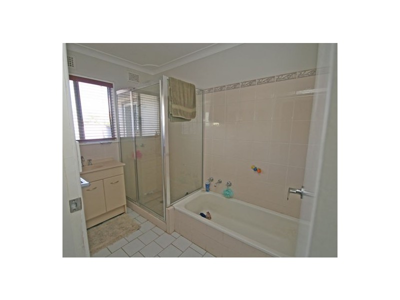 16 Terry Street, Tamworth NSW 2340