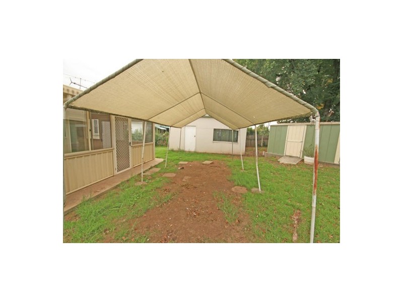 11 Nancy Street, Tamworth NSW 2340