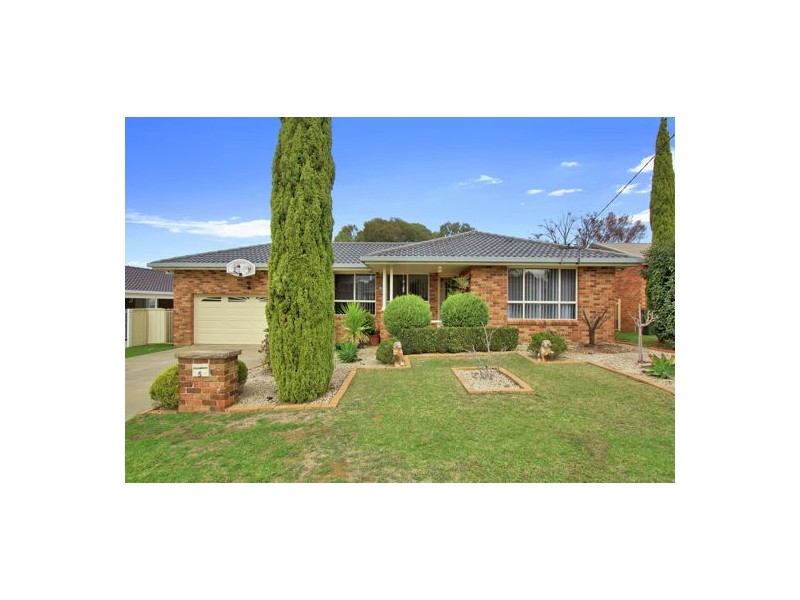 5 Craigends Place, Tamworth NSW 2340