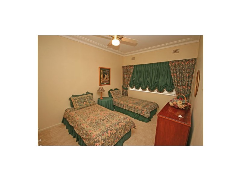 23 Diane Street, Tamworth NSW 2340