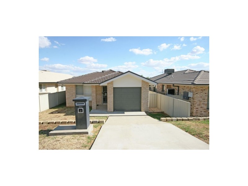 69A Manilla Road, Tamworth NSW 2340