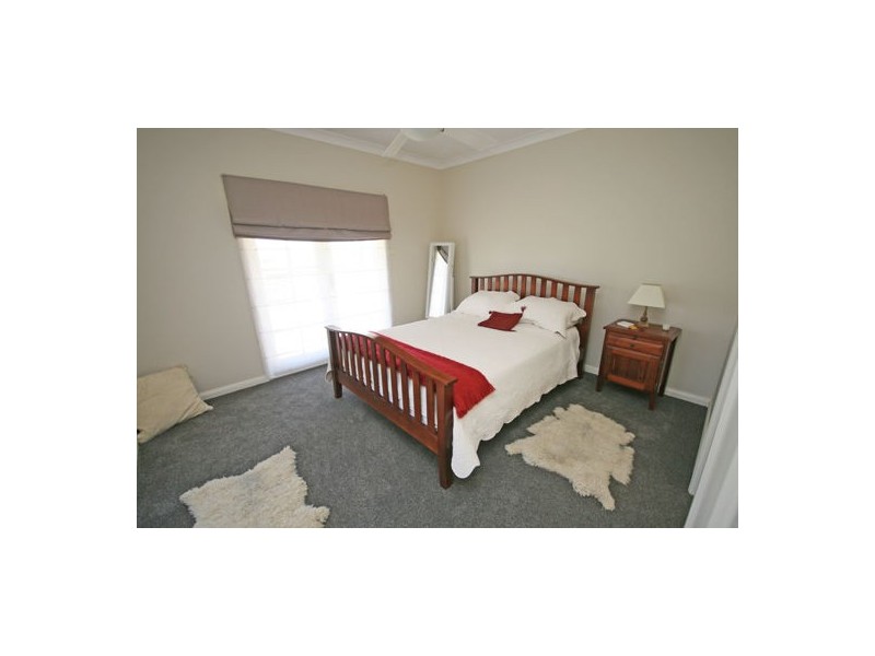 40 The Albens Drive, Tamworth NSW 2340