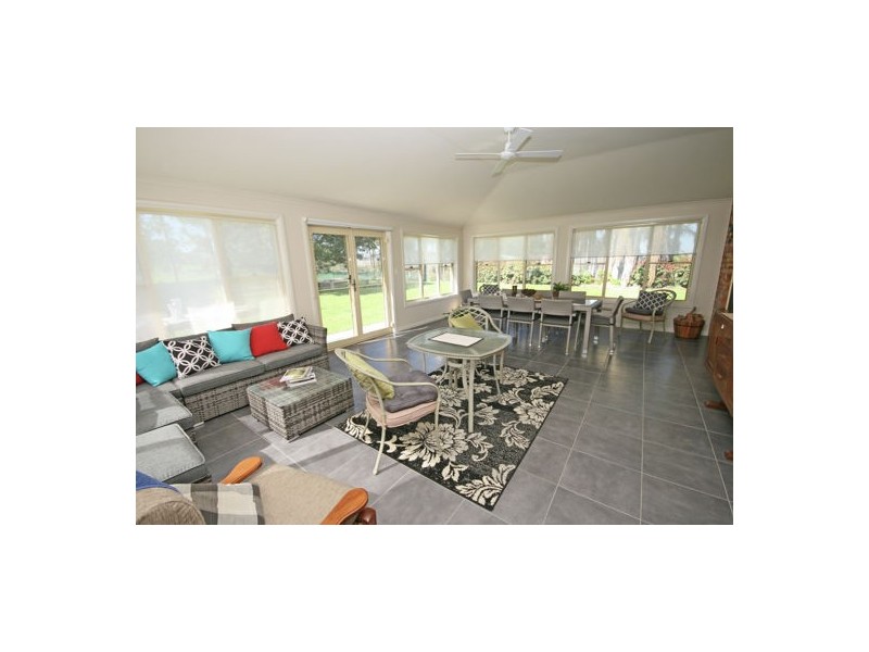 40 The Albens Drive, Tamworth NSW 2340