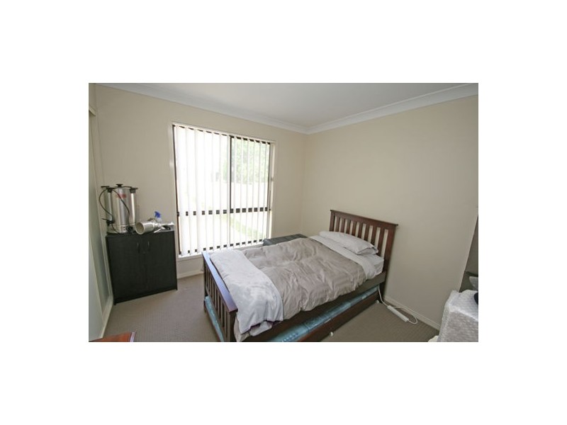 9 & 9A Mawson Close, Tamworth NSW 2340