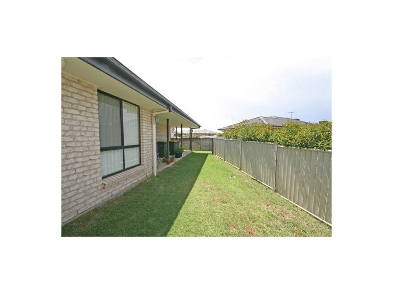 9 & 9A Mawson Close, Tamworth NSW 2340