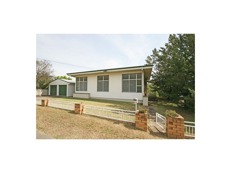 68 Hillvue Road, Tamworth NSW 2340