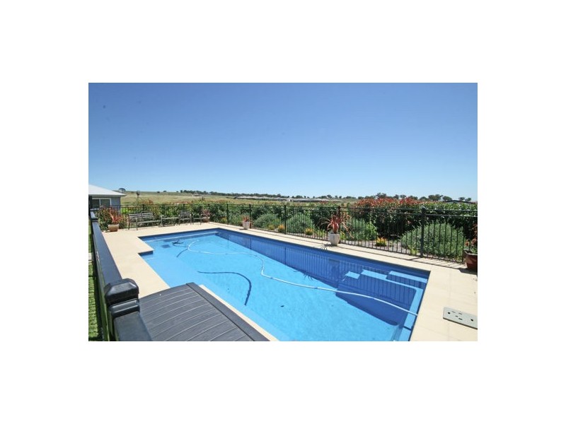 5 Windmill Drive, Tamworth NSW 2340