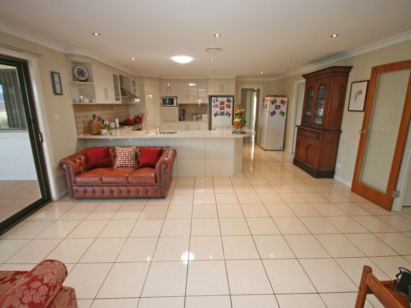 4 Melaleuca Close, Tamworth NSW 2340