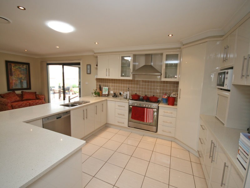 4 Melaleuca Close, Tamworth NSW 2340