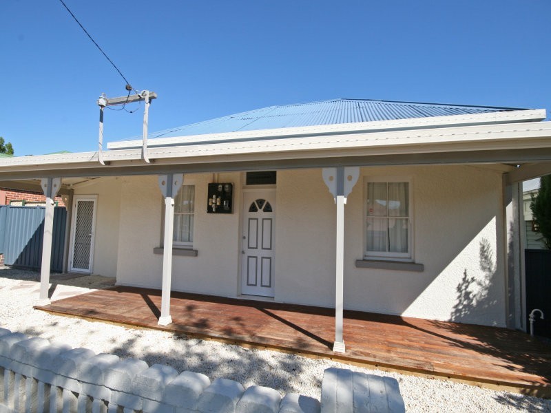 87 Crown Street, Tamworth NSW 2340