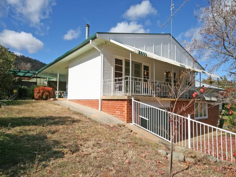 57 Hall Street, Tamworth NSW 2340