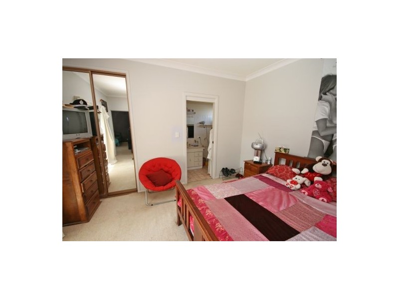 57 Hall Street, Tamworth NSW 2340