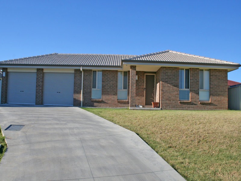 5 Sippel Close, Tamworth NSW 2340