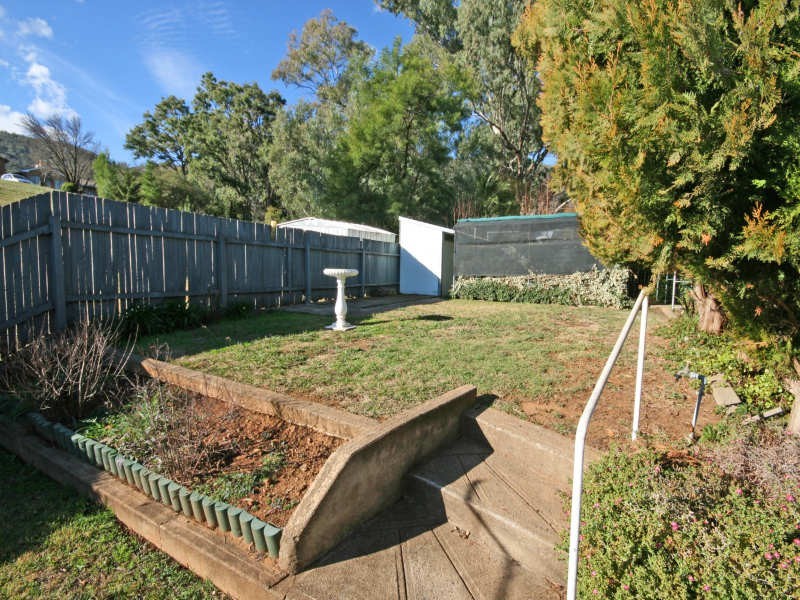 32 Lancaster Avenue, East Tamworth NSW 2340