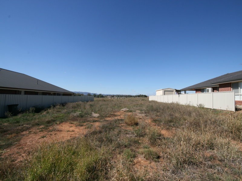 6 Cassia Place, Tamworth NSW 2340