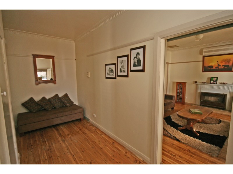 West Tamworth NSW 2340