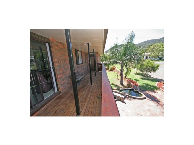 1 Emerald Avenue, Tamworth NSW 2340