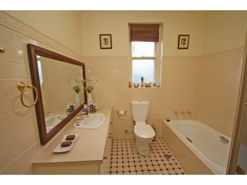 30 Raglan Street, Tamworth NSW 2340