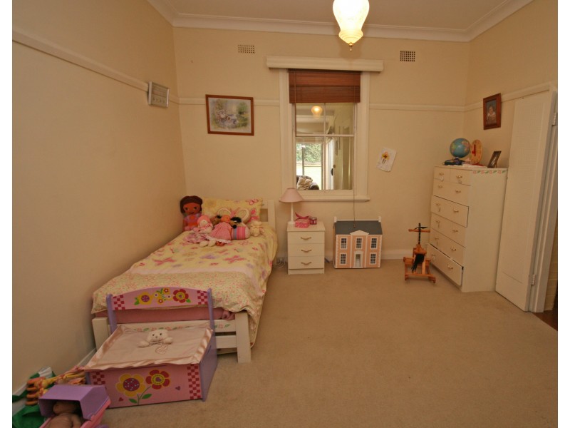 30 Raglan Street, Tamworth NSW 2340