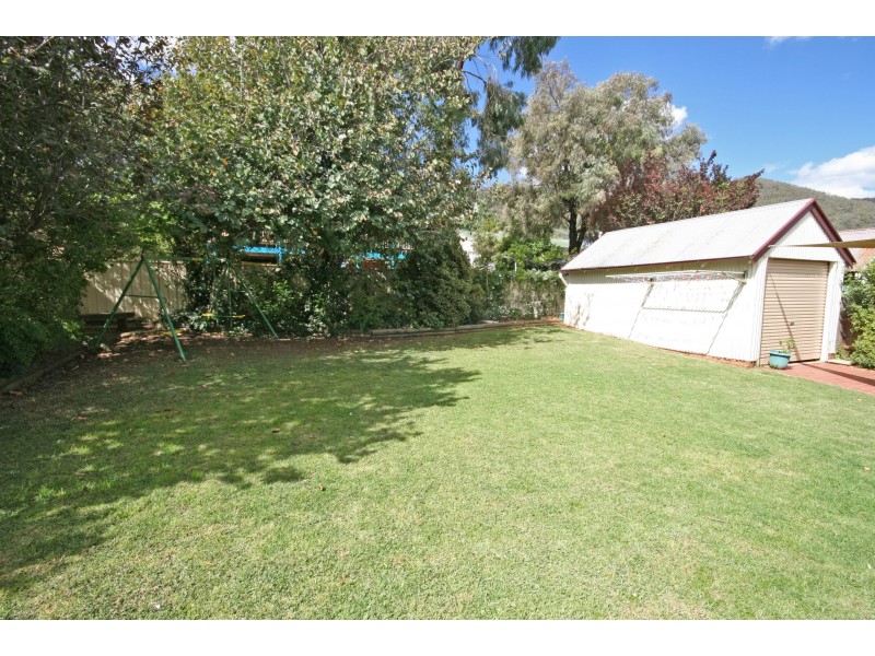 30 Raglan Street, Tamworth NSW 2340