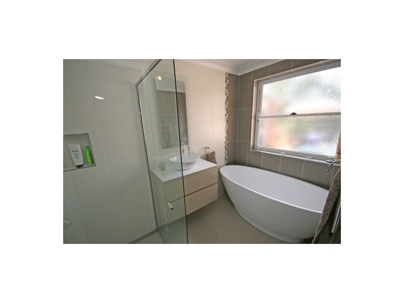 36 Windhover Crescent, Tamworth NSW 2340